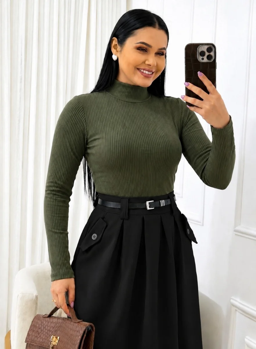 Blusa Gola Alta em Ribana Flanelada cor verde militar
