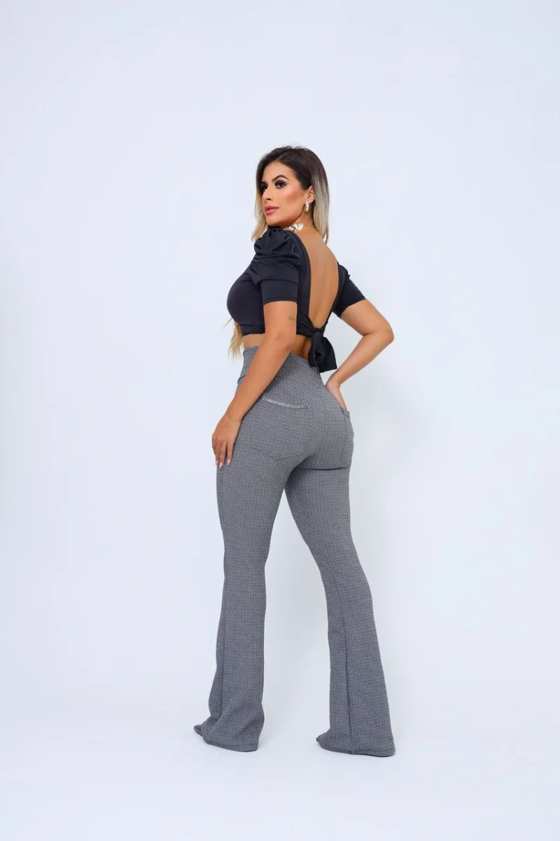 Calça Flare social bailarina Cinza com todo estilo com detalhe de cirre e cintura alta - 3