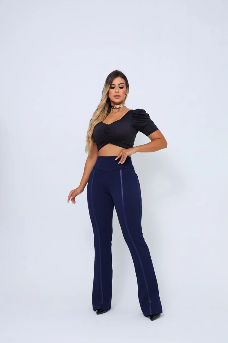 Calça Flare social bailarina Azul Marinho com todo estilo com detalhe de cirre e cintura alta