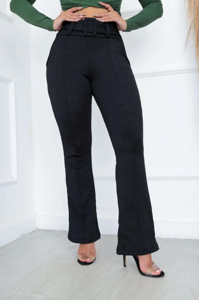 Calça flare Cor Preta lisa Mesclada Social Bailarina Jacquard linho com cinto fixo com bastante elastano e cintura alta - 4