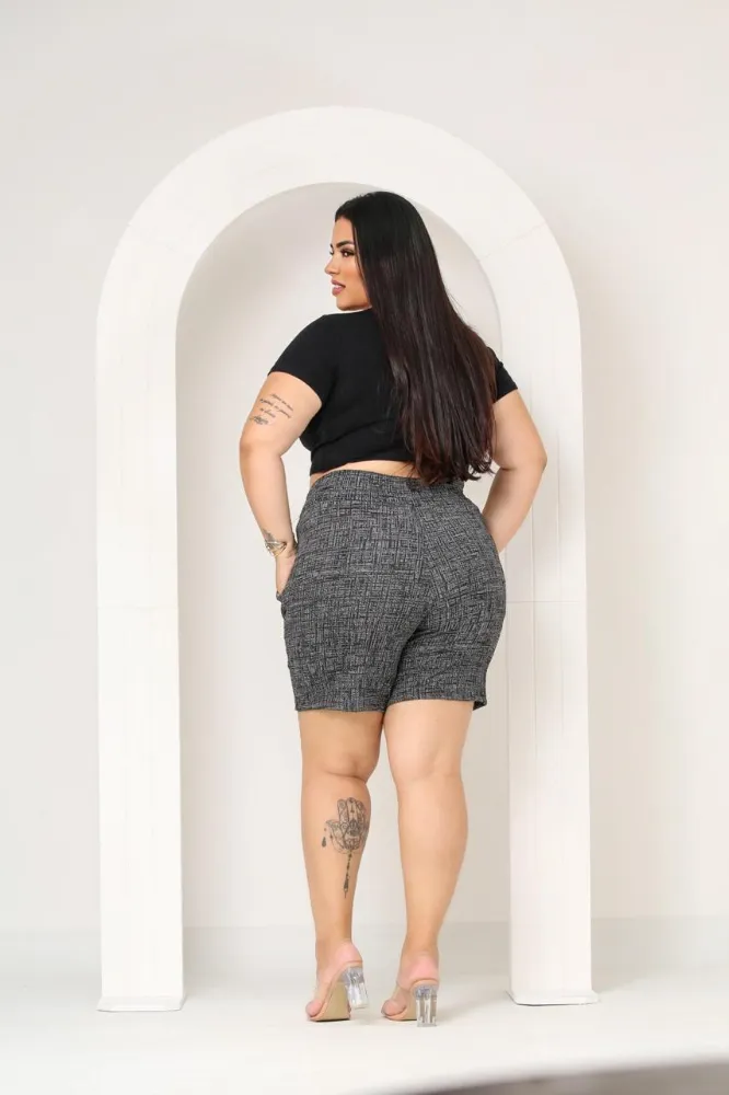Shorts feminino Plus Size jackar linho Cinza Grafite mesclado com cinto fixo - 2