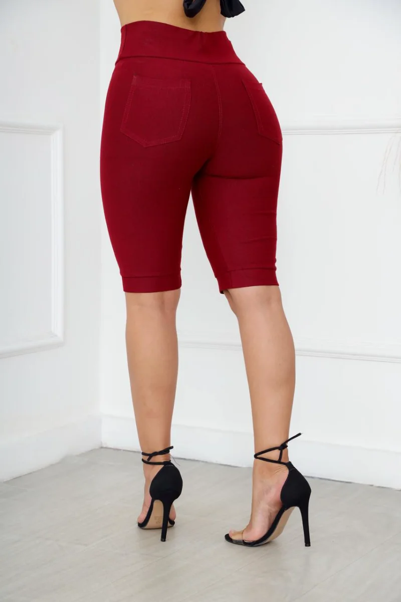 Bermuda Jeans Cotton Malha PA Cor Vermelho Queimado Cintura Alta com um belo comprimento - 4