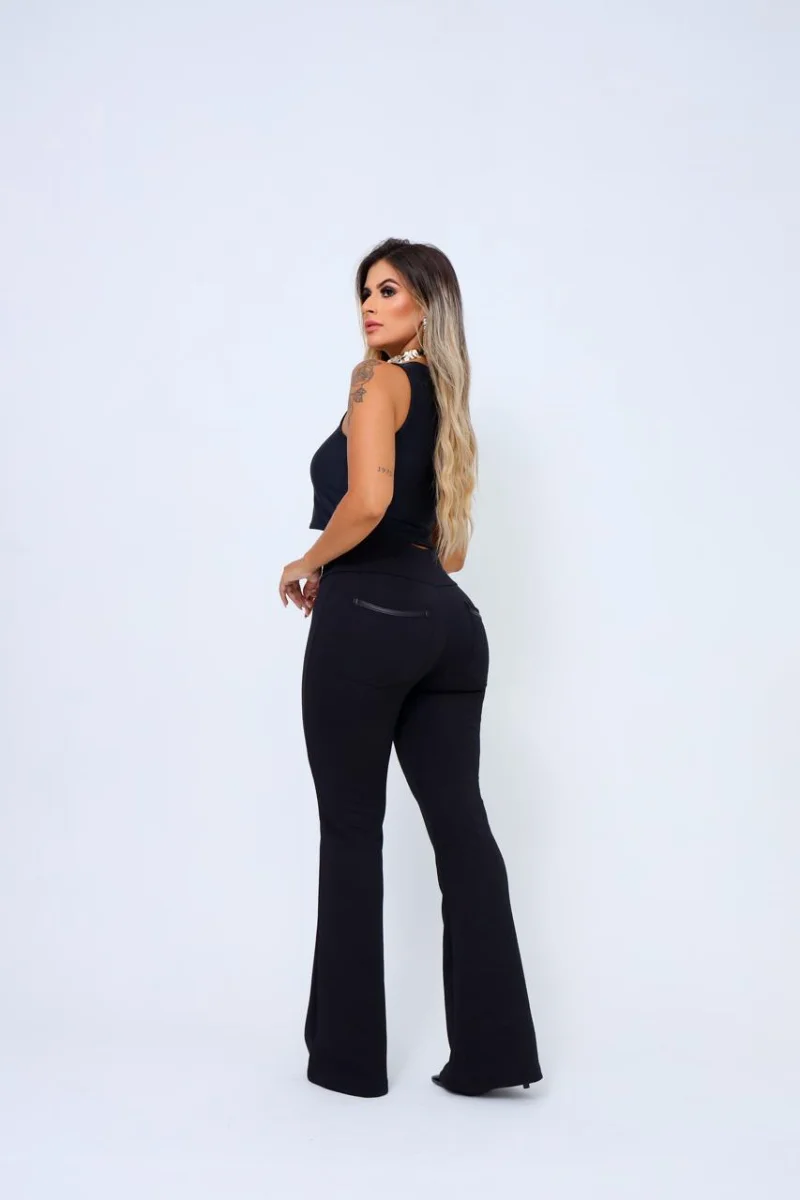 Calça Flare social bailarina Preta com todo estilo com detalhe de cirre e cintura alta - 4