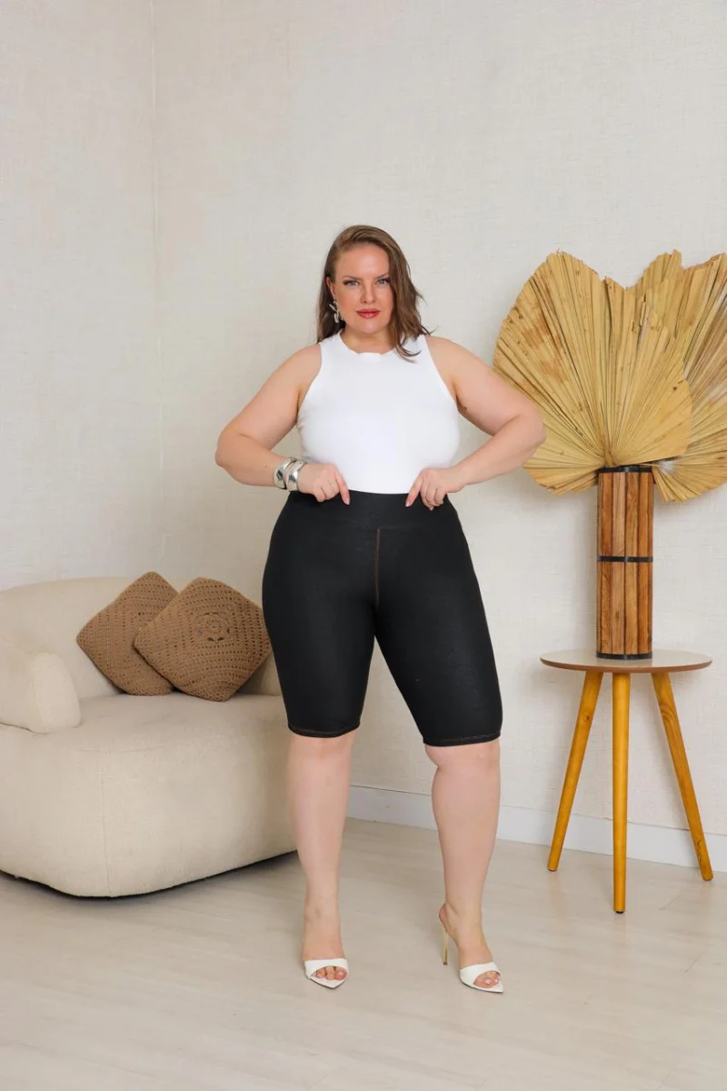 Bermudas imitação de jeans Cor preta jeans plus size - 2