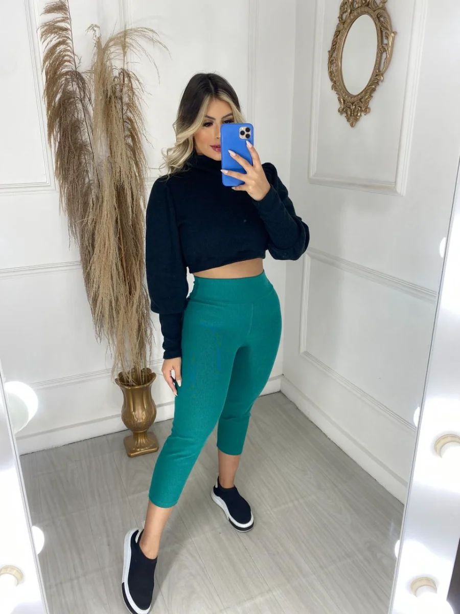 Capri jeans verde malha Cotton feminina com todo o conforto e cheia de charme - 2