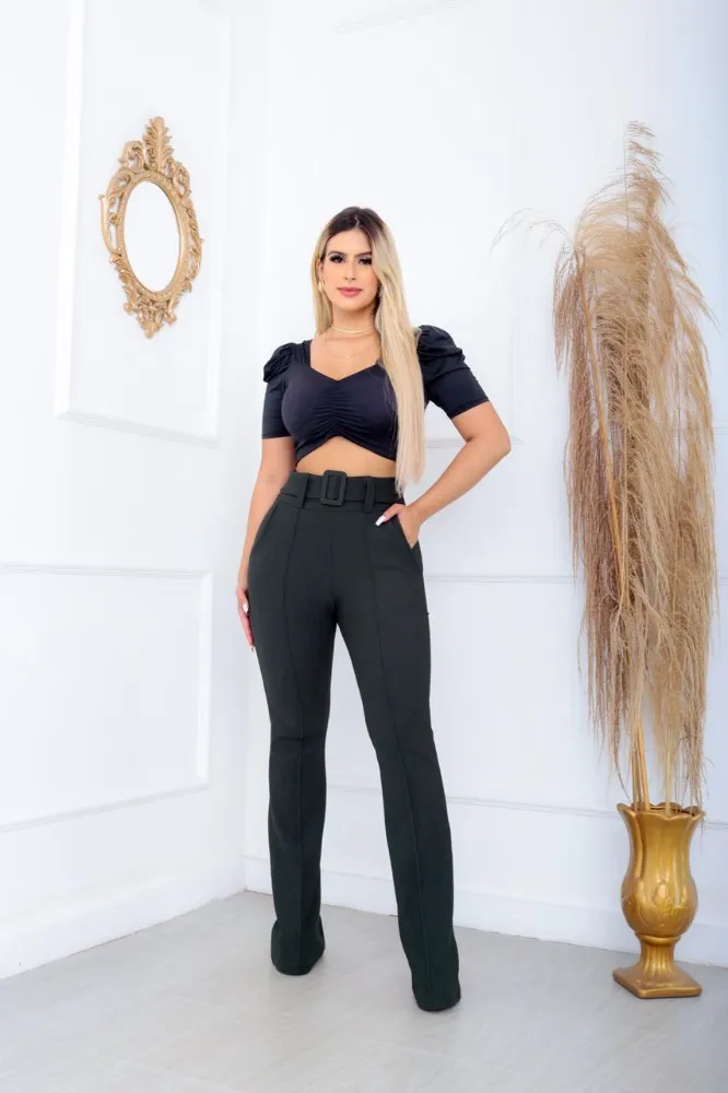 Calça Flare social bailarina Cor Verde Musgo tecido pop com cinto fixo cintura alta com elastano